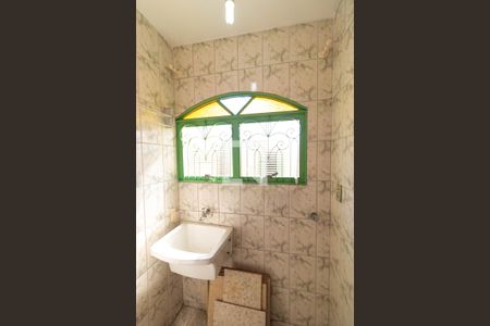 Casa à venda com 200m², 4 quartos e 4 vagasÁrea de Serviço da Edícula