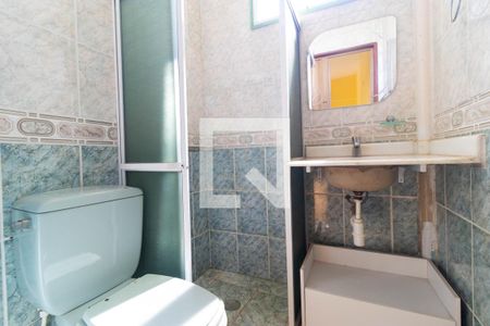 Casa à venda com 200m², 4 quartos e 4 vagasBanheiro da Suíte da Edícula