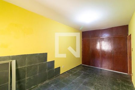 Casa à venda com 200m², 4 quartos e 4 vagasQuarto 01