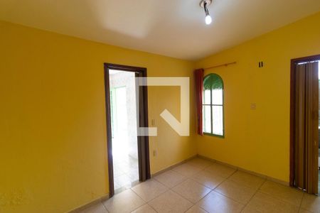 Casa à venda com 200m², 4 quartos e 4 vagasSuíte da Edícula