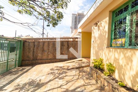 Casa à venda com 200m², 4 quartos e 4 vagasEstacionamento