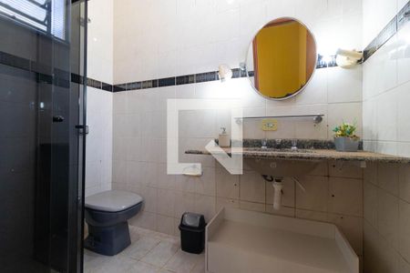 Casa à venda com 200m², 4 quartos e 4 vagasBanheiro da Suíte