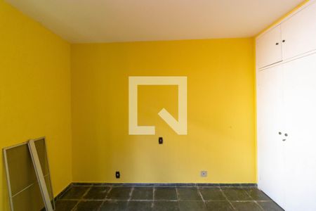 Casa à venda com 200m², 4 quartos e 4 vagasSuíte