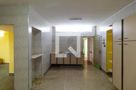 Casa à venda com 200m², 4 quartos e 4 vagasCozinha