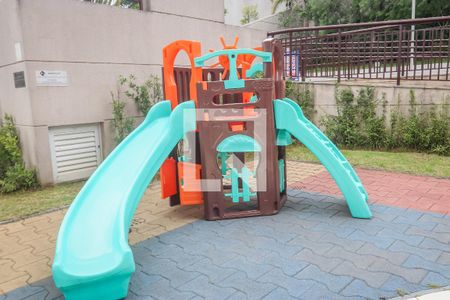 Apartamento para alugar com 47m², 2 quartos e 1 vaga Apartamento para alugar com 47m², 2 quartos e 1 vagaÁrea comum - Playground