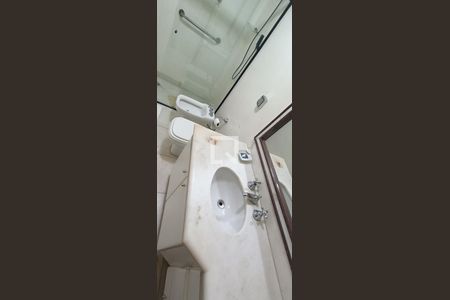 Apartamento à venda com 218m², 5 quartos e 4 vagasBanheiro da Suíte 4