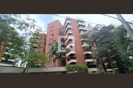 Apartamento à venda com 218m², 5 quartos e 4 vagasFachada