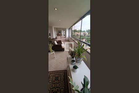 Apartamento à venda com 218m², 5 quartos e 4 vagasVaranda da Sala