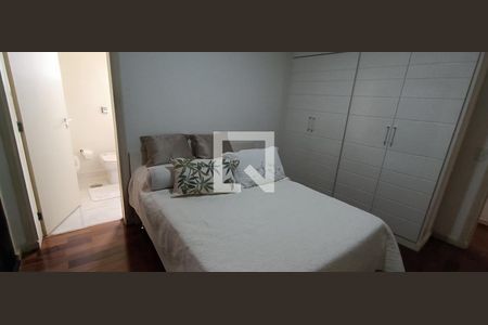 Apartamento à venda com 218m², 5 quartos e 4 vagasSuíte 2