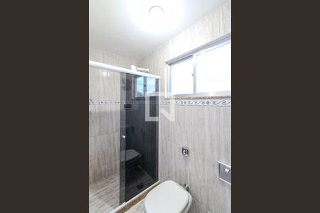 Casa para alugar com 65m², 2 quartos e 1 vaga Casa para alugar com 65m², 2 quartos e 1 vagaBanheiro