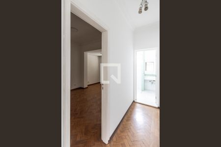 Casa à venda com 105m², 2 quartos e 2 vagasCorredor