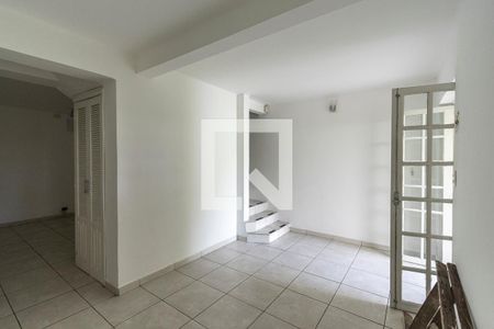 Casa à venda com 105m², 2 quartos e 2 vagasedícula