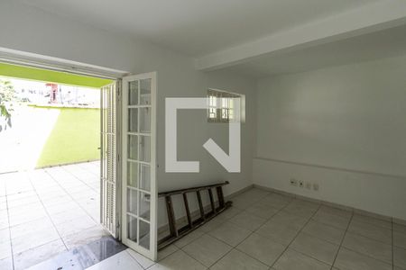 Casa à venda com 105m², 2 quartos e 2 vagasedícula