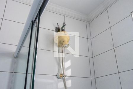 Casa à venda com 105m², 2 quartos e 2 vagasBanheiro do Quarto 1