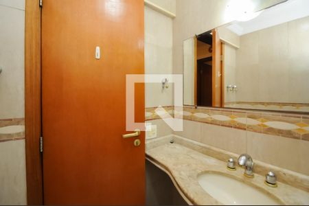 Apartamento à venda com 121m², 3 quartos e 3 vagasBanheiro Social