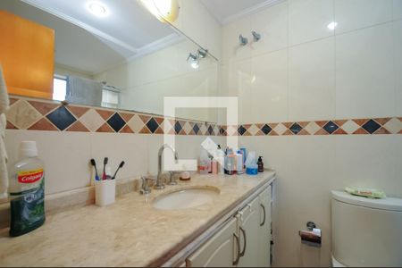 Apartamento à venda com 121m², 3 quartos e 3 vagasBanheiro da Suíte