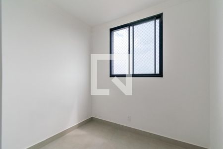 Quarto 2 de apartamento para alugar com 2 quartos, 35m² em Vila Mira, São Paulo