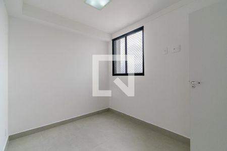 Quarto 1 de apartamento para alugar com 2 quartos, 35m² em Vila Mira, São Paulo