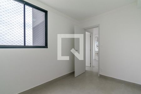 Quarto 1 de apartamento para alugar com 2 quartos, 35m² em Vila Mira, São Paulo