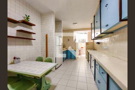 Apartamento para alugar com 130m², 3 quartos e 1 vagaCozinha