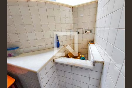 Apartamento para alugar com 130m², 3 quartos e 1 vagaÁrea de Serviço