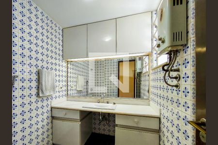 Apartamento para alugar com 130m², 3 quartos e 1 vagaBanheiro Corredor