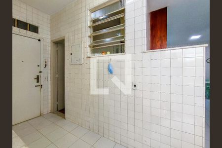 Apartamento para alugar com 130m², 3 quartos e 1 vagaÁrea de Serviço