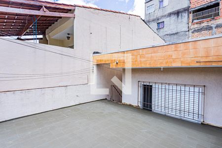 Casa para alugar com 65m², 1 quarto e 2 vagas Casa para alugar com 65m², 1 quarto e 2 vagasVaranda
