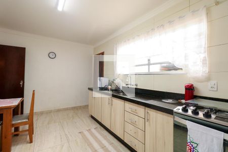 Casa à venda com 216m², 3 quartos e 3 vagasCozinha