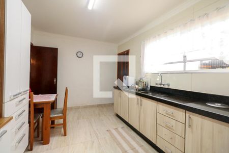 Casa à venda com 216m², 3 quartos e 3 vagasCozinha