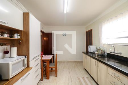 Casa à venda com 216m², 3 quartos e 3 vagasCozinha