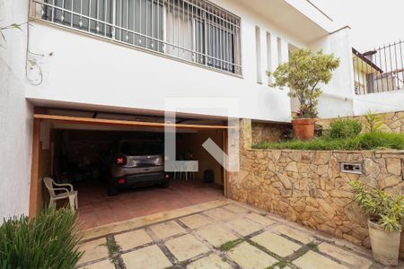 Casa à venda com 216m², 3 quartos e 3 vagasGaragem