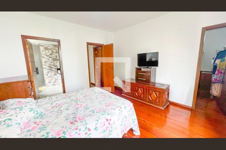 Apartamento à venda com 210m², 5 quartos e 3 vagasQuarto 5