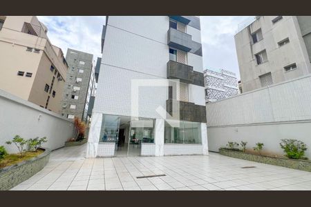 Apartamento à venda com 210m², 5 quartos e 3 vagasFachada