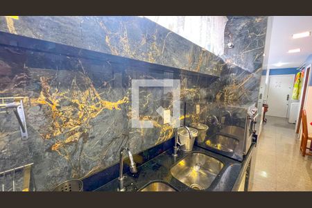 Apartamento à venda com 210m², 5 quartos e 3 vagasCozinha