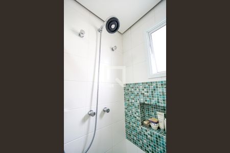 Apartamento à venda com 92m², 2 quartos e 2 vagasChuveiro