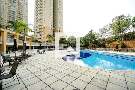 Apartamento à venda com 92m², 2 quartos e 2 vagasPiscina