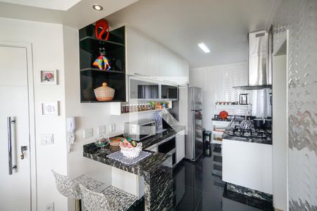 Apartamento à venda com 92m², 2 quartos e 2 vagasCozinha