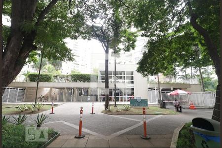 Apartamento à venda com 92m², 2 quartos e 2 vagasFachada