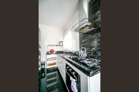 Apartamento à venda com 92m², 2 quartos e 2 vagasCozinha