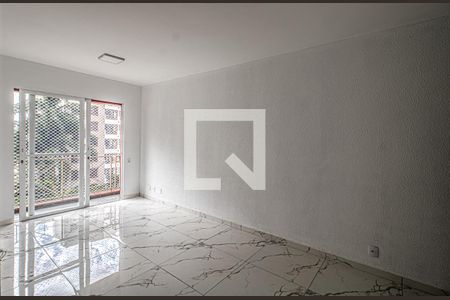 sala de apartamento para alugar com 3 quartos, 62m² em Parque Bristol, São Paulo