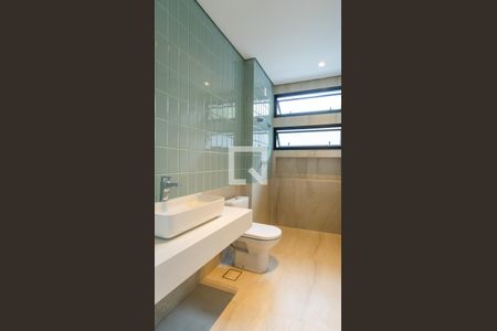 Casa à venda com 205m², 4 quartos e 2 vagasBanheiro