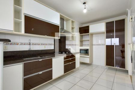 Apartamento para alugar com 135m², 2 quartos e 2 vagasCozinha
