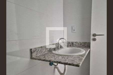 Apartamento para alugar com 71m², 2 quartos e 2 vagasBanheiro Social
