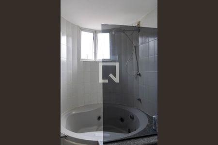 Apartamento à venda com 140m², 4 quartos e 2 vagasBanheiro da Suíte