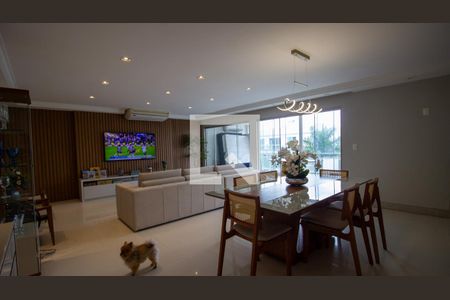 Apartamento à venda com 350m², 4 quartos e 2 vagasSala