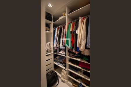 Apartamento à venda com 350m², 4 quartos e 2 vagasCloset da Suíte 1