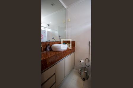 Apartamento à venda com 350m², 4 quartos e 2 vagasBanheiro da Suíte 2