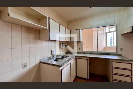 Apartamento à venda com 160m², 4 quartos e 2 vagascozinha