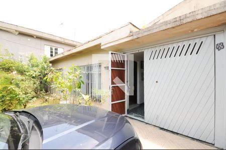 Casa à venda com 139m², 2 quartos e 3 vagas Casa à venda com 139m², 2 quartos e 3 vagasGaragem